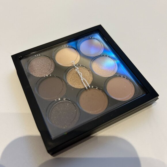 NWT MAC Eye Shadow X9 palette: Amber Times Nine RARE 5.85g, Brand New - Picture 3 of 8
